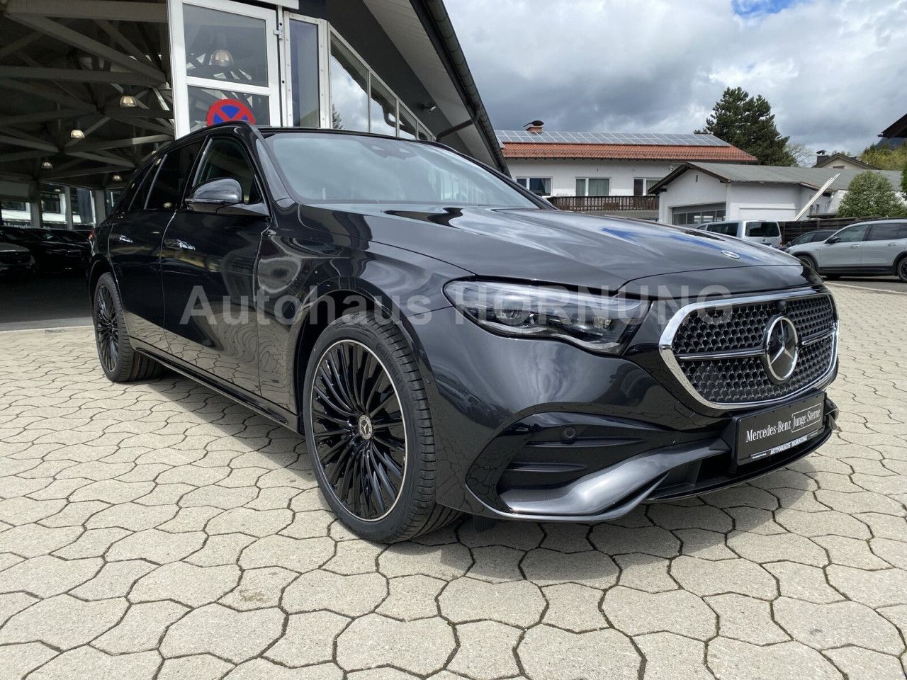 Mercedes-Benz E-Klasse – Bild 2