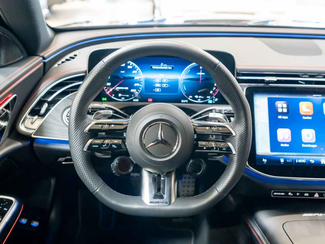 Mercedes-Benz E-Klasse – Bild 10