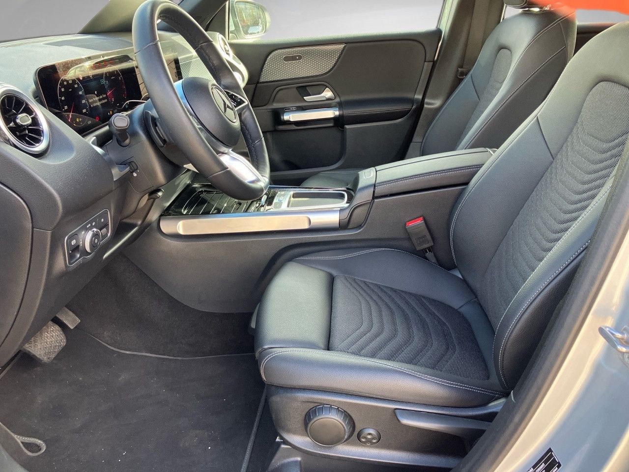 Mercedes-Benz GLB – Bild 14