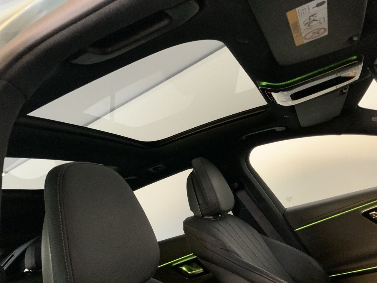 Mercedes-Benz E-Klasse – Bild 15
