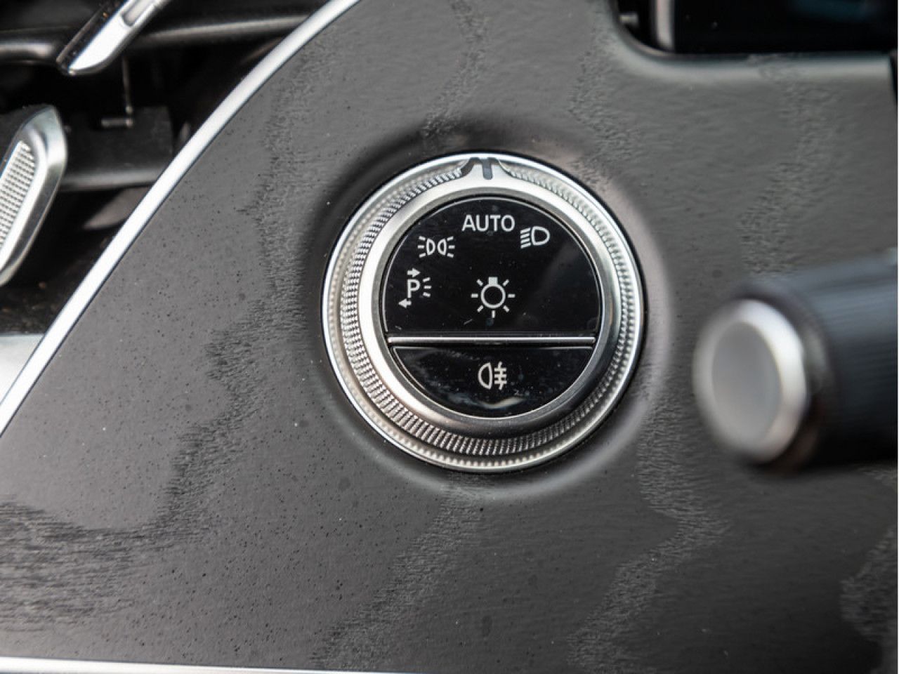 Mercedes-Benz E-Klasse – Bild 23