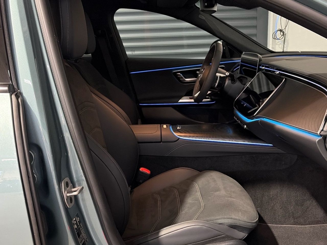 Mercedes-Benz E-Klasse – Bild 12
