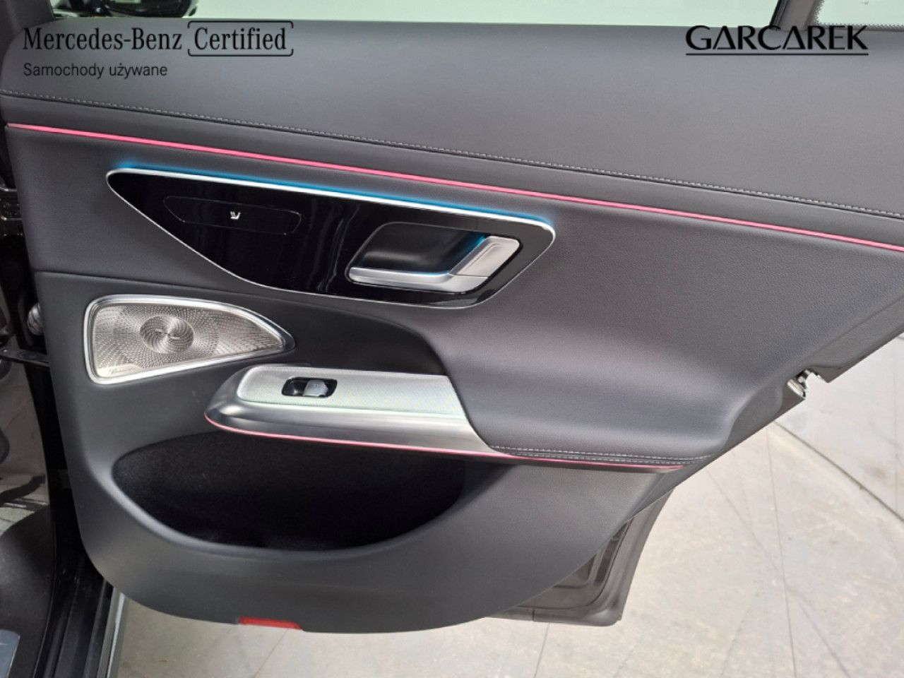 Zdjęcie pojazdu 22 / 24