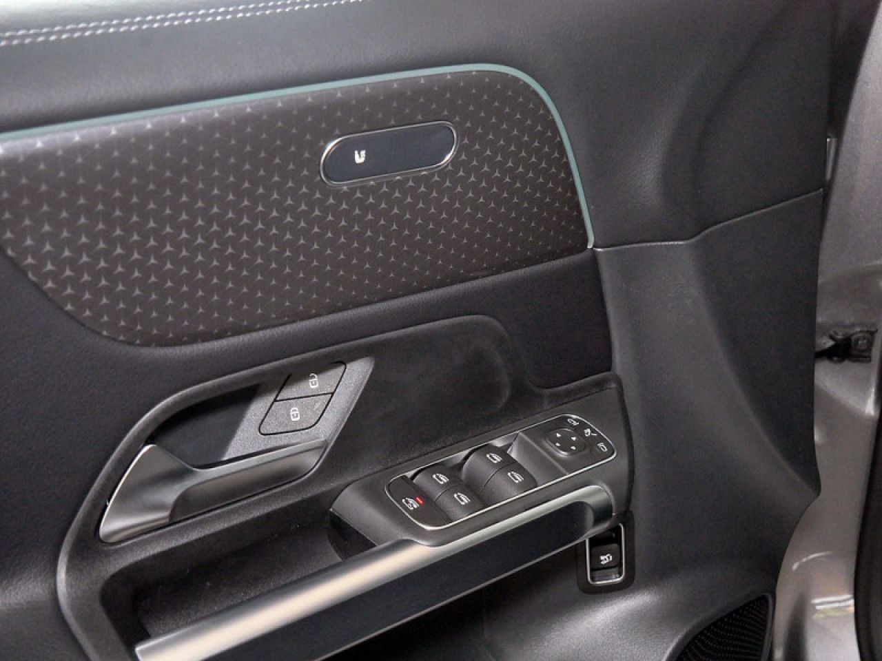 Mercedes-Benz GLB – Bild 14
