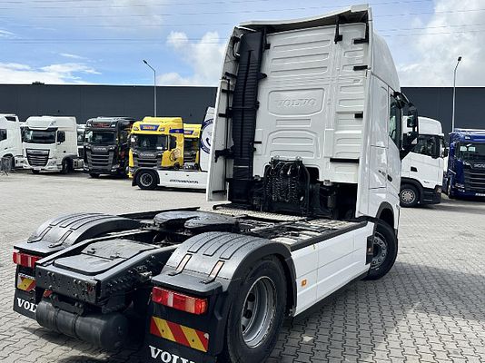 Vehicle image 7 / 20