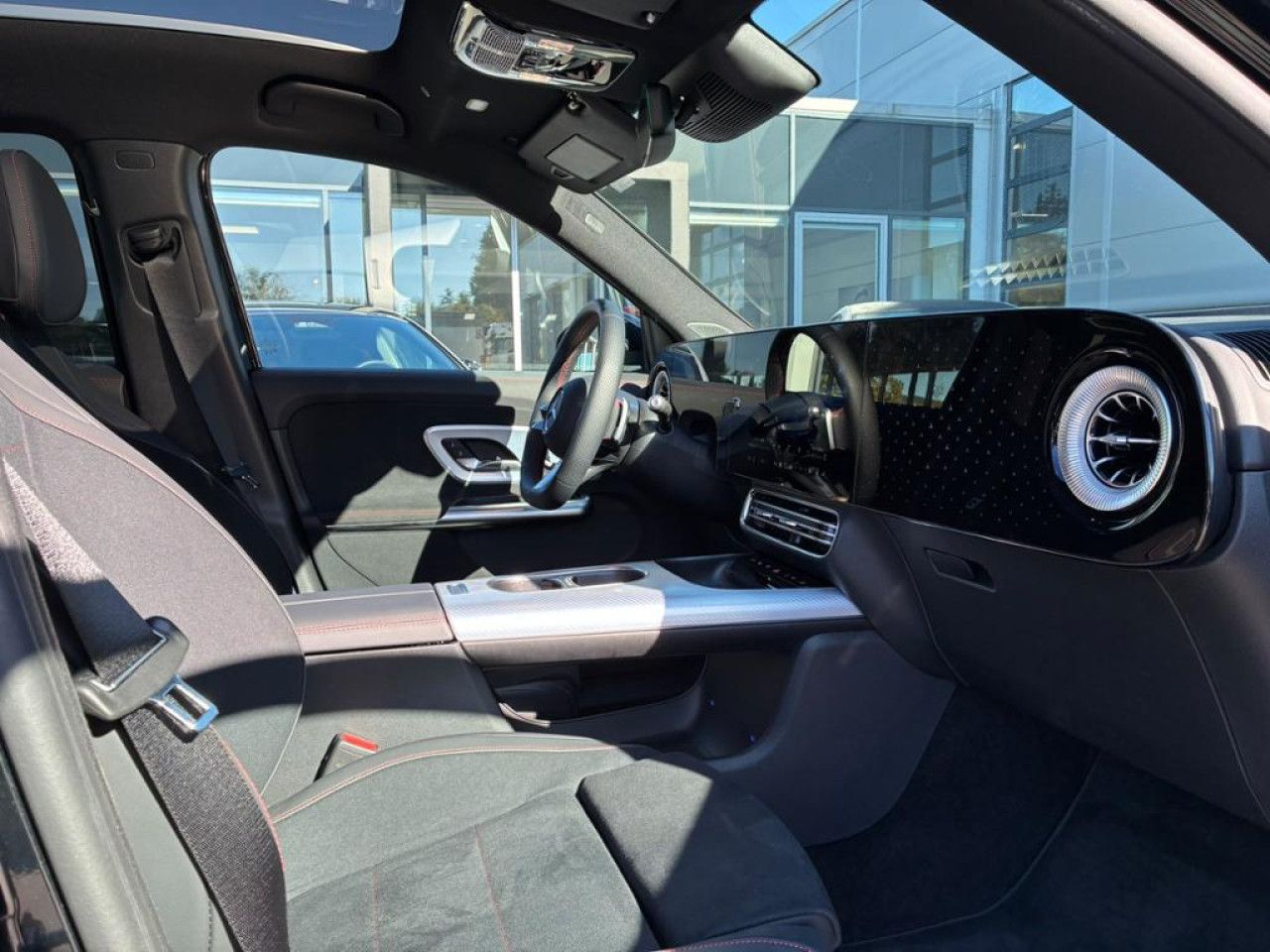 Mercedes-Benz GLB – Bild 15