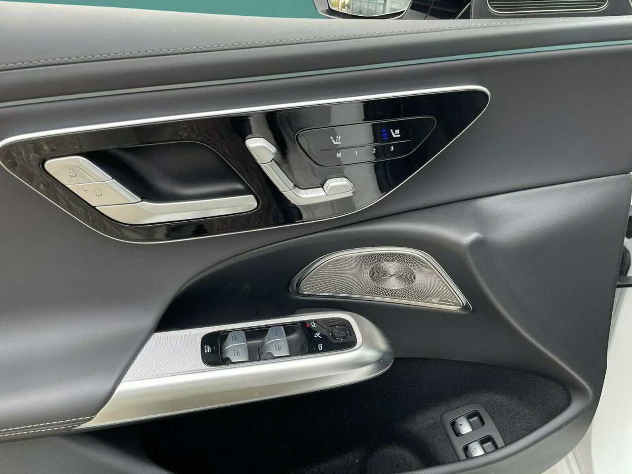 Mercedes-Benz E-Klasse – Bild 9