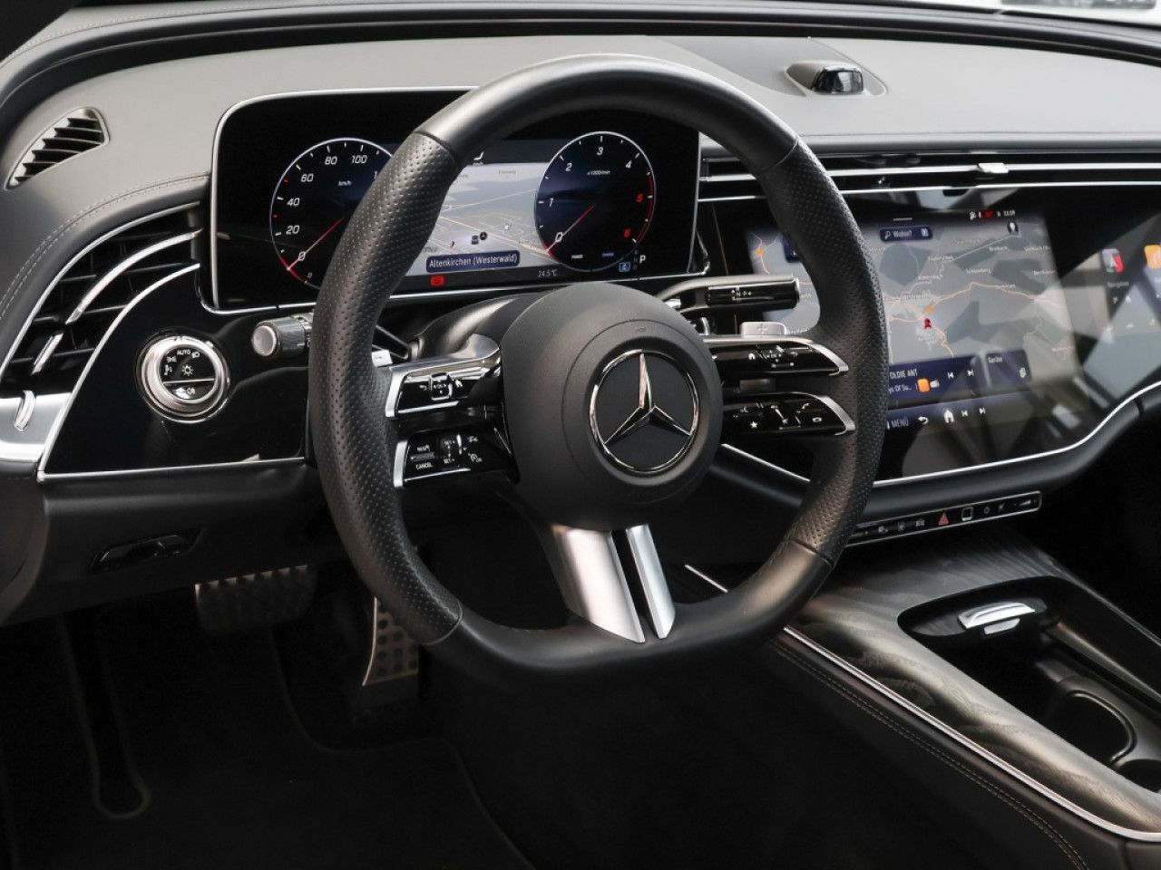 Mercedes-Benz E-Klasse – Bild 14