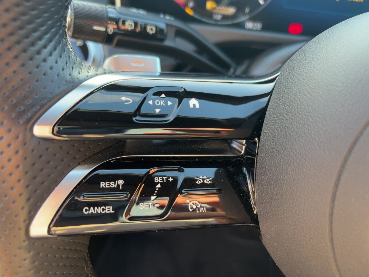 Mercedes-Benz E-Klasse – Bild 13