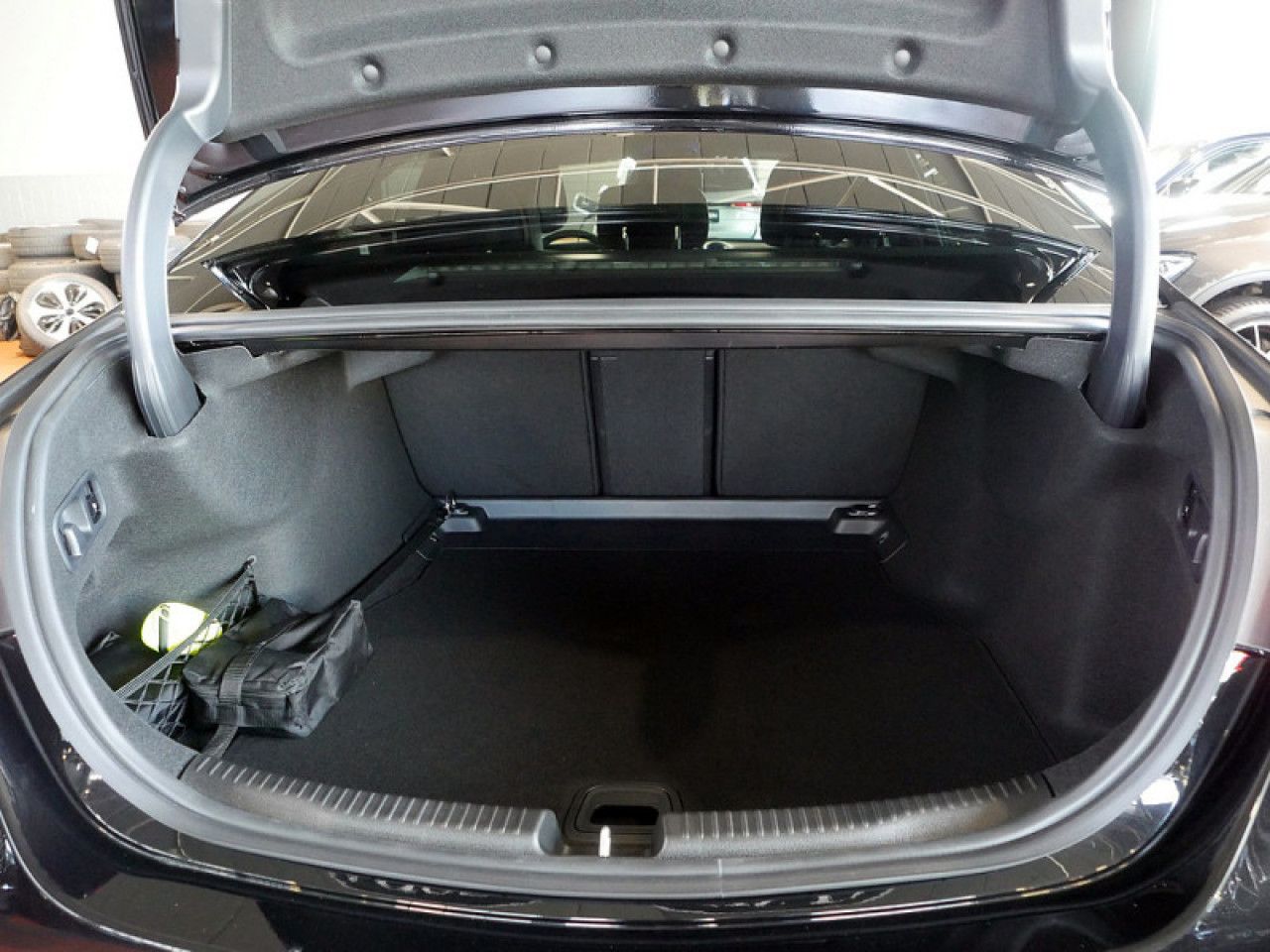 Mercedes-Benz C-Klasse – Bild 10