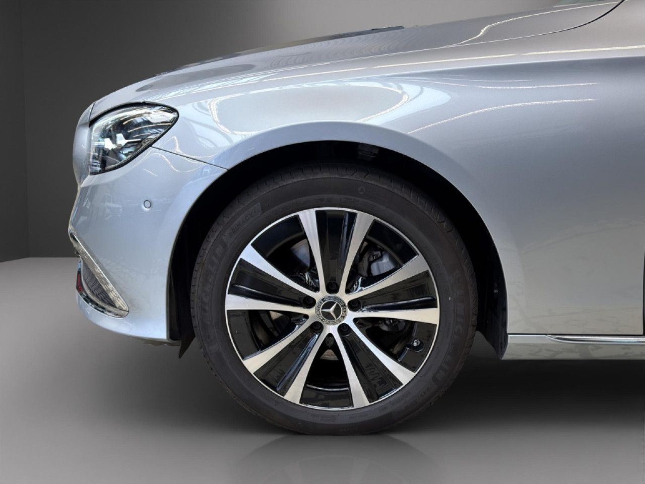 Mercedes-Benz E-Klasse – Bild 4