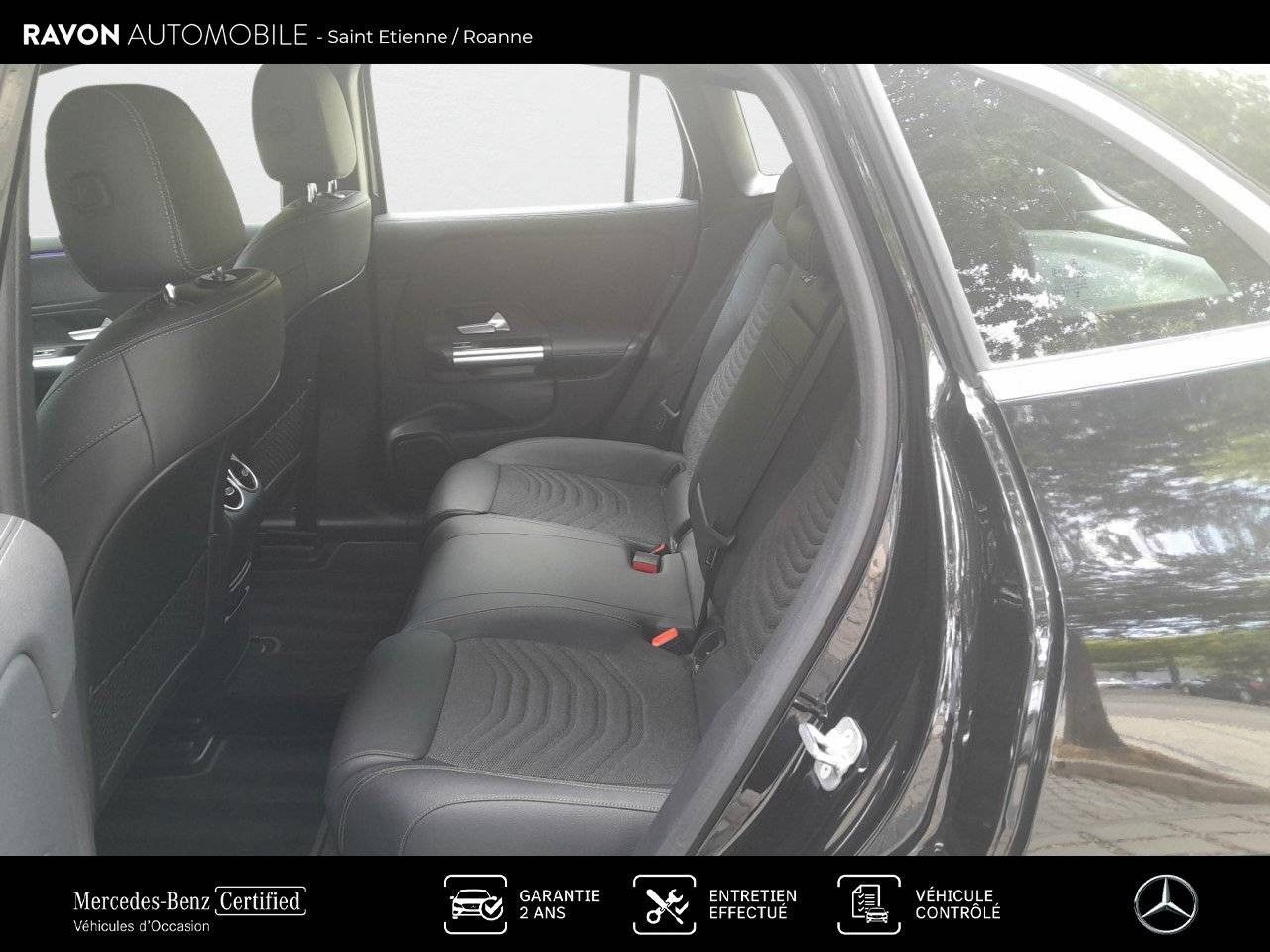 Photo du v&eacute;hicule 17 / 18