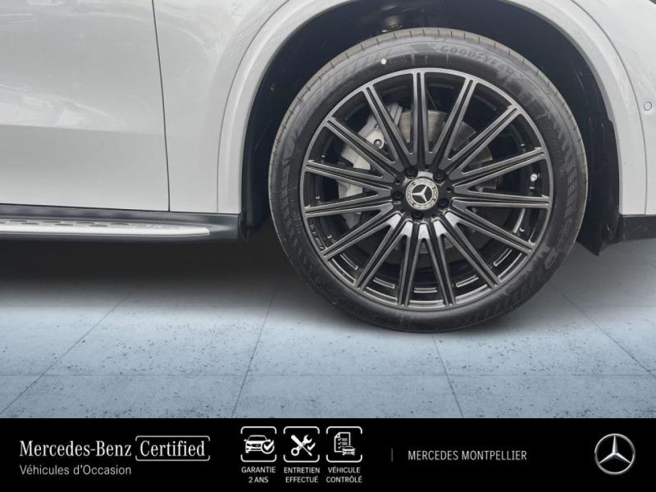 Photo du v&eacute;hicule 9 / 18