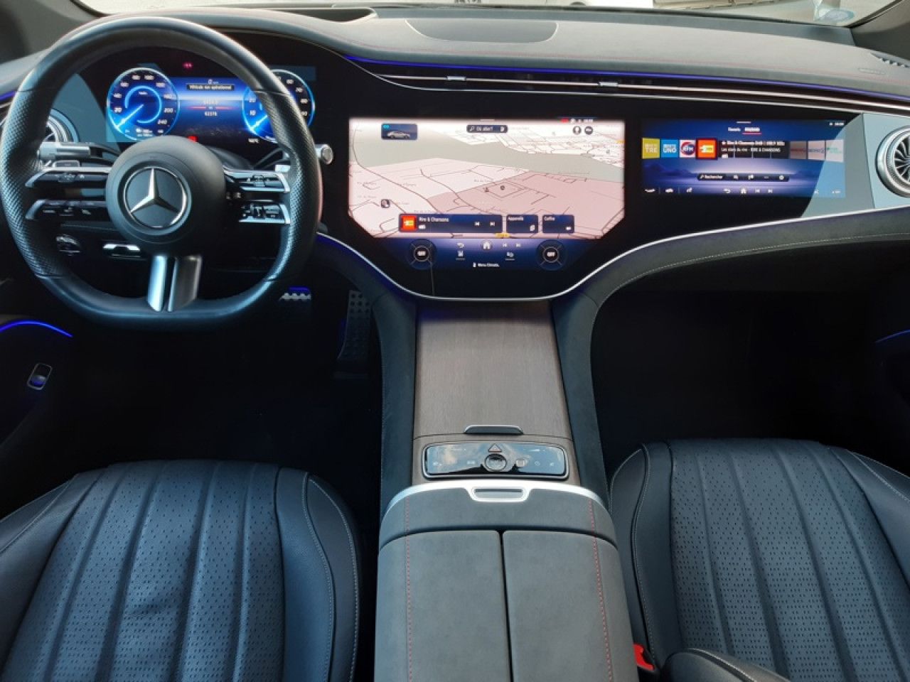 Photo du v&eacute;hicule 2 / 18