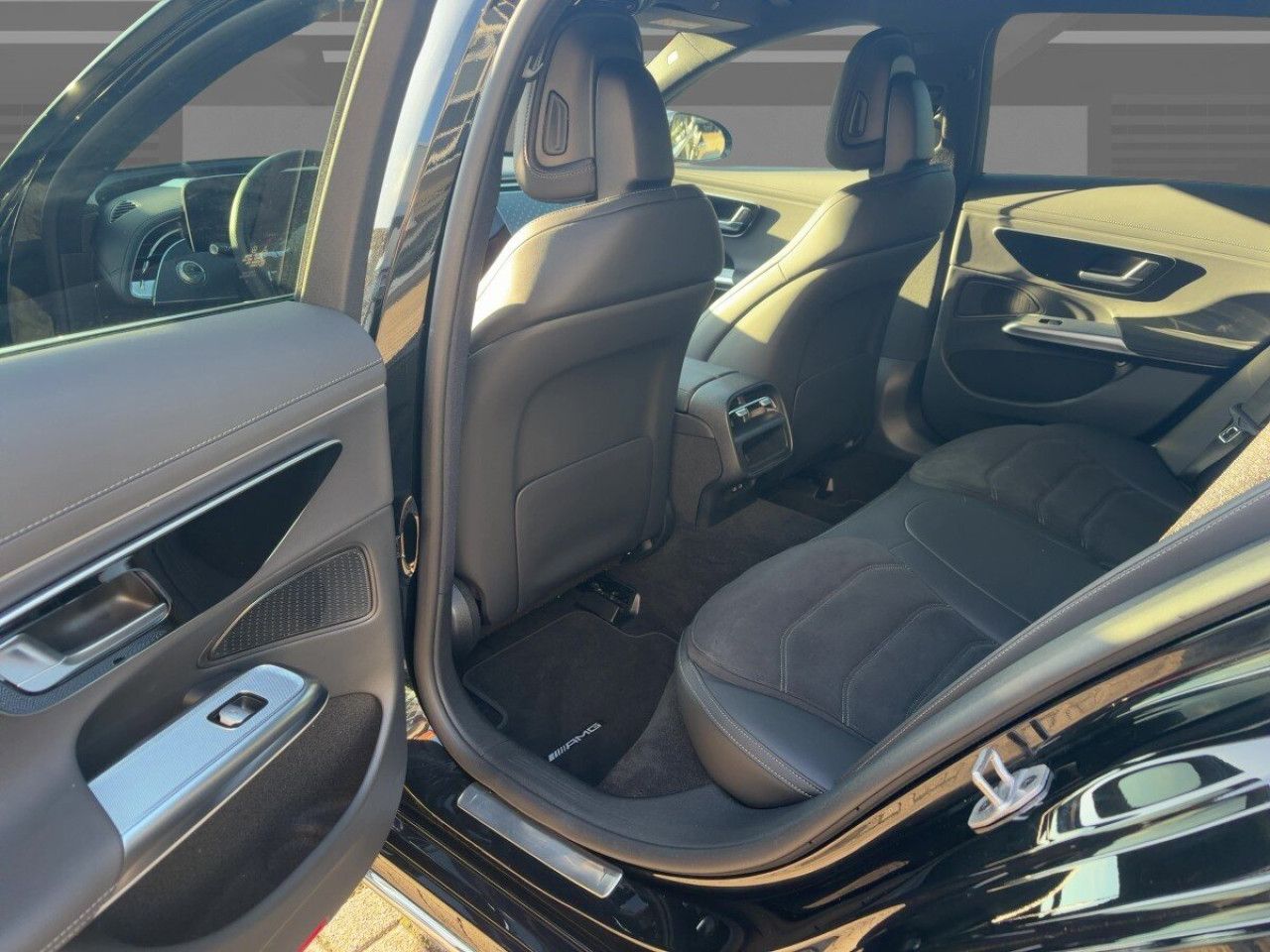 Mercedes-Benz E-Klasse – Bild 7