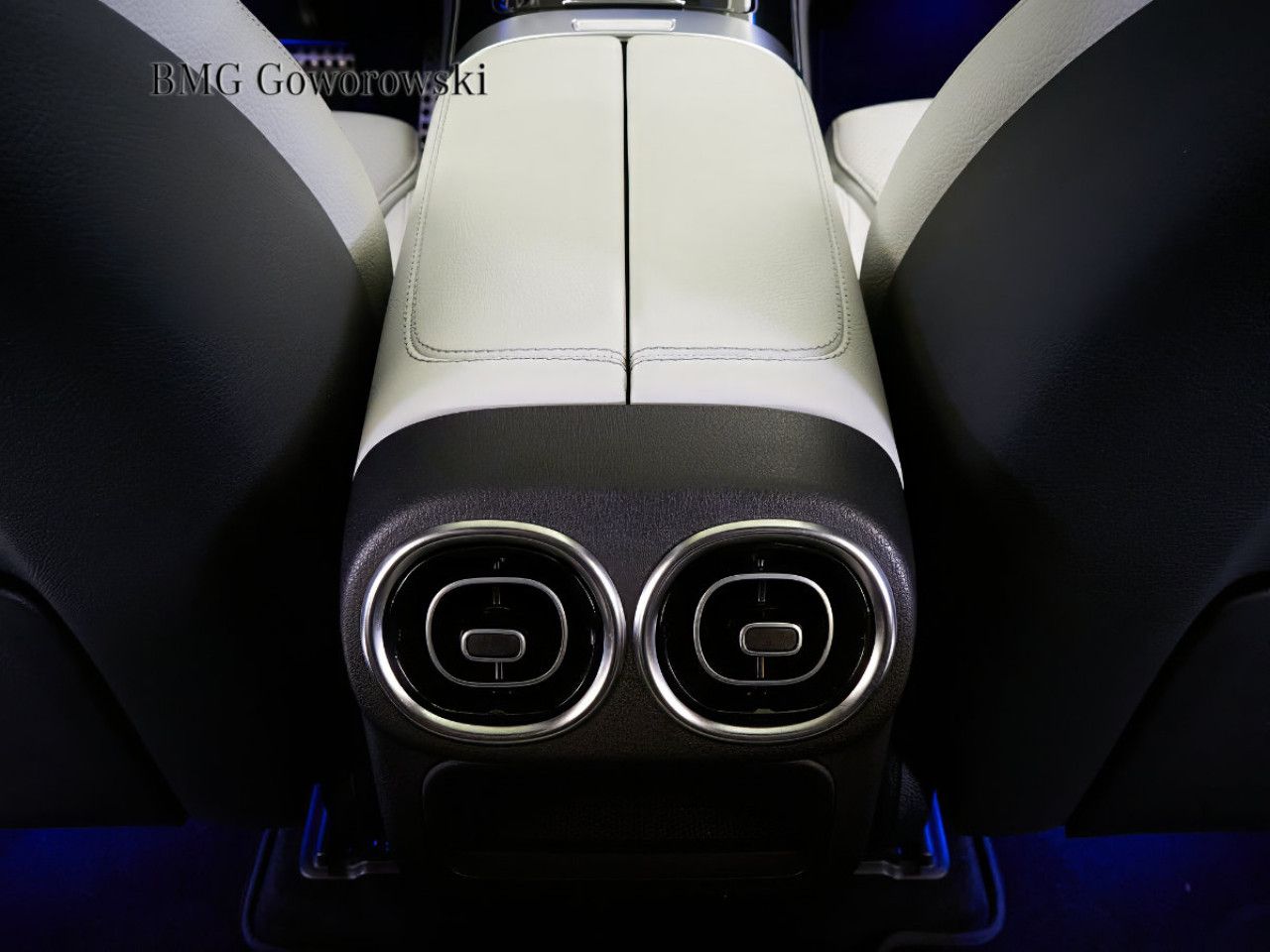 Zdjęcie pojazdu 11 / 17