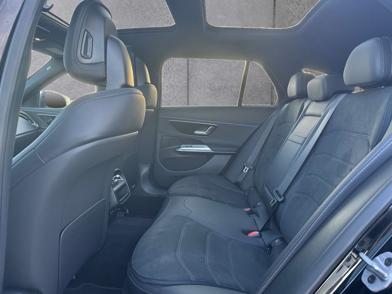 Mercedes-Benz E-Klasse – Bild 12