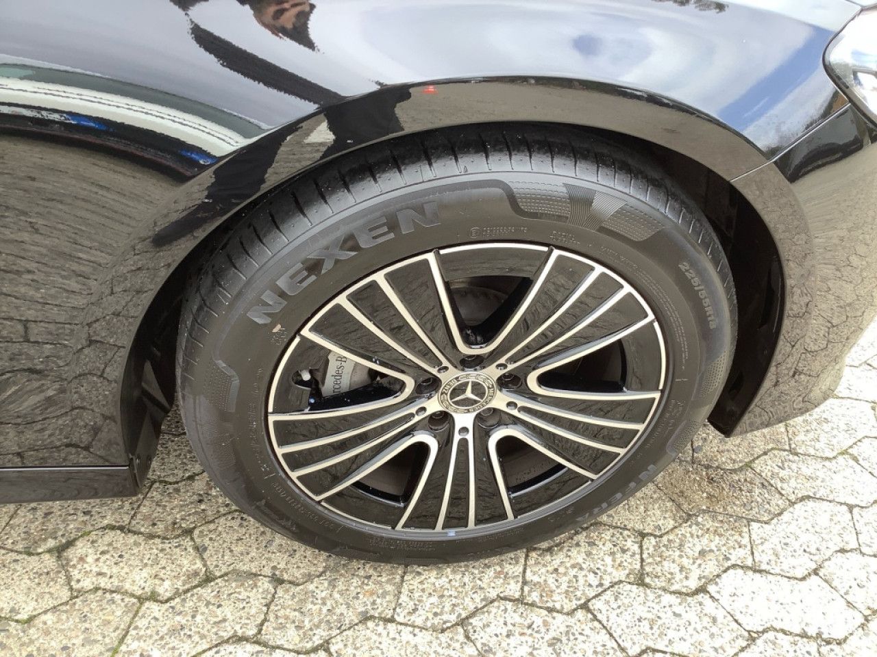 Mercedes-Benz E-Klasse – Bild 22