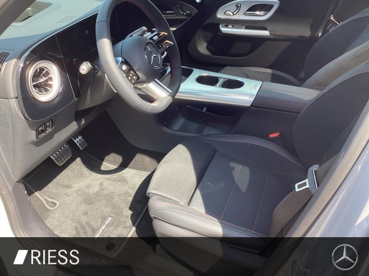 Mercedes-Benz GLB – Bild 6