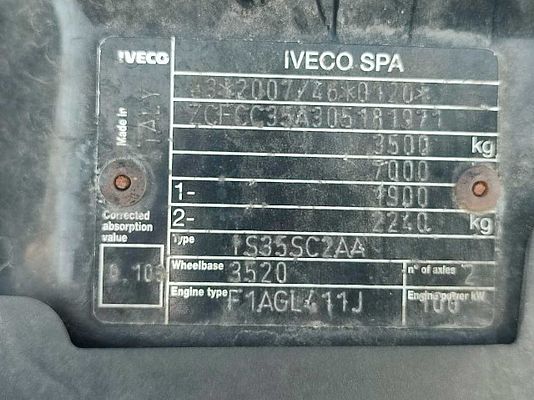 Vehicle image 10 / 10
