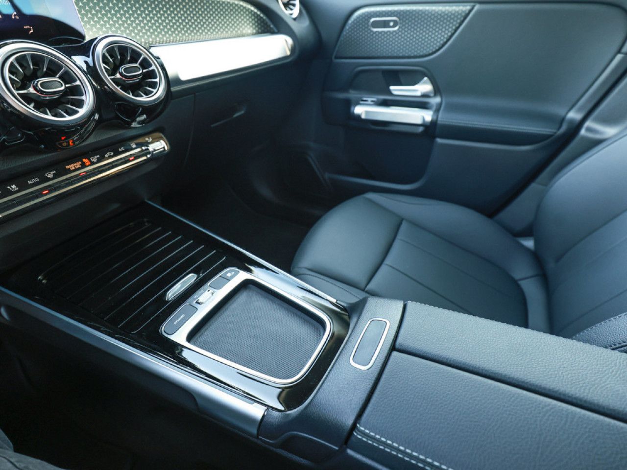 Mercedes-Benz EQB – Bild 16