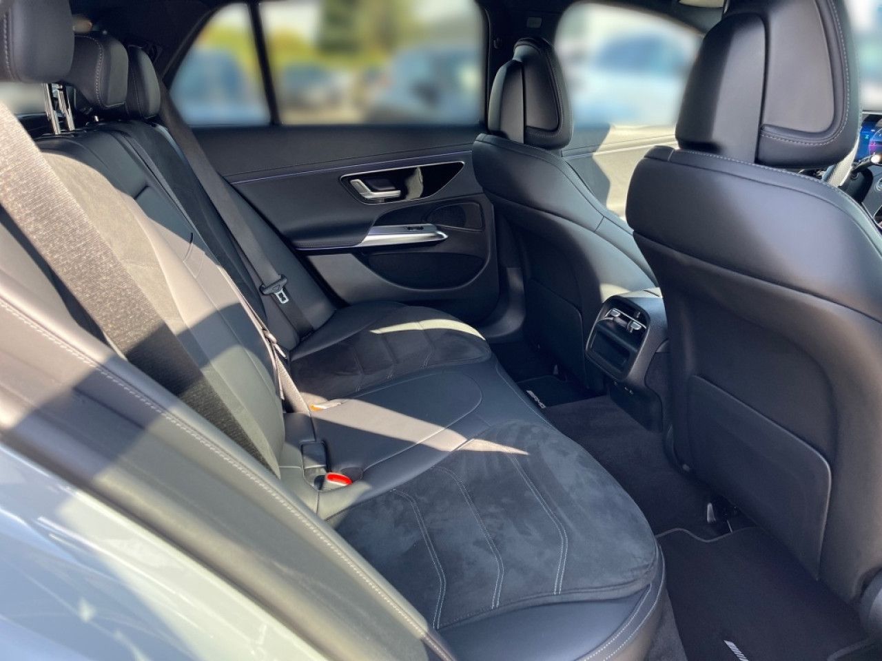Mercedes-Benz E-Klasse – Bild 10