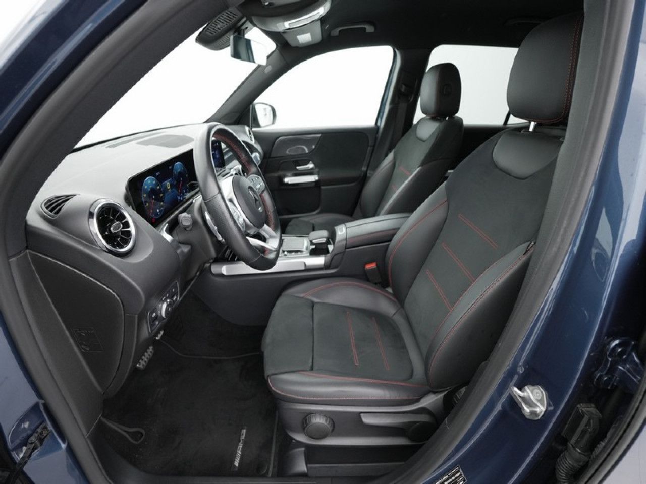 Imagem do veículo 8 / 25