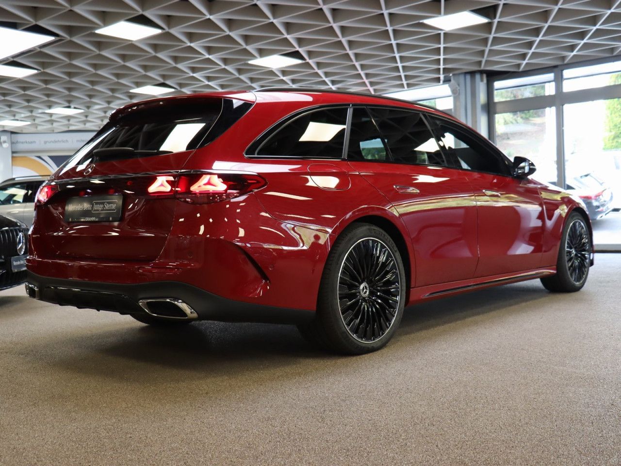 Mercedes-Benz E-Klasse – Bild 14