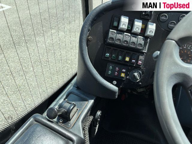 IVECO Noge Touring 63 Pax 12