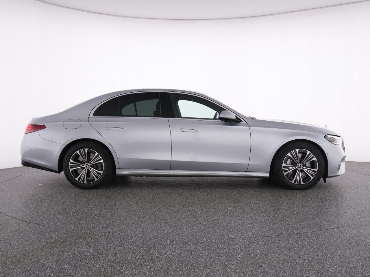 Mercedes-Benz E-Klasse – Bild 11