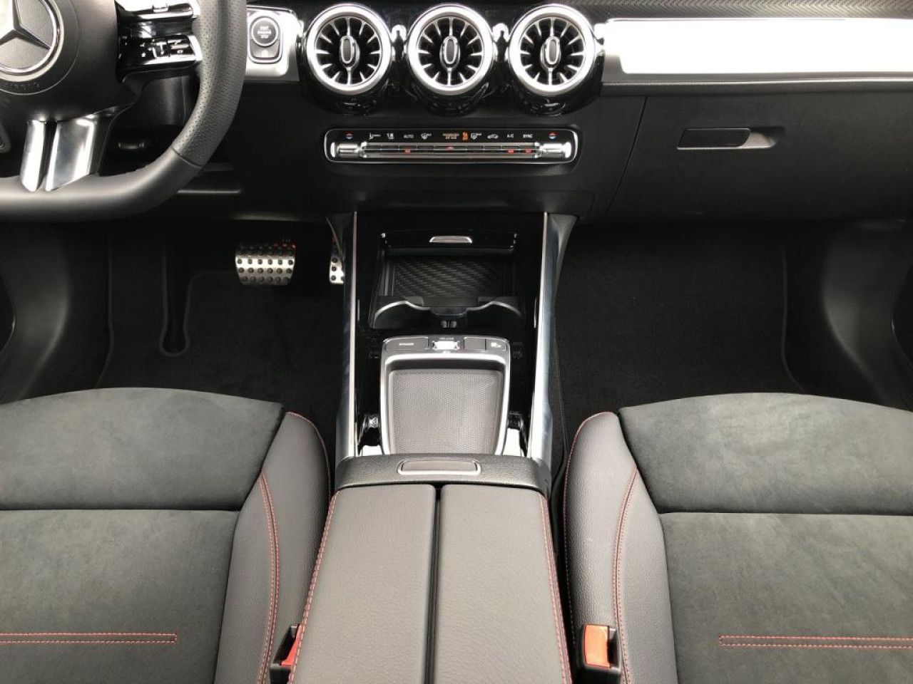 Mercedes-Benz GLB – Bild 14