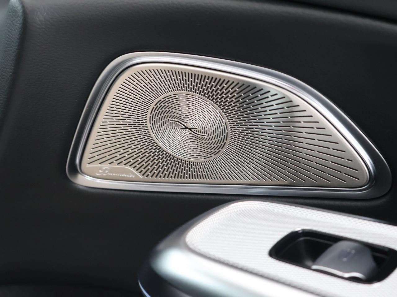 Mercedes-Benz E-Klasse – Bild 18