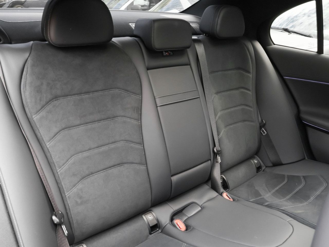 Mercedes-Benz E-Klasse – Bild 6