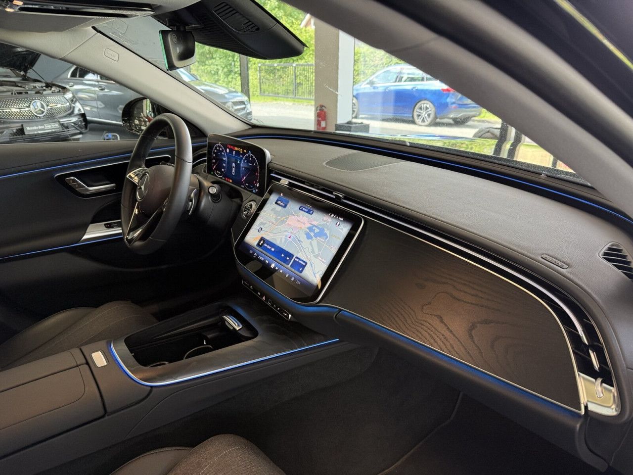 Mercedes-Benz E-Klasse – Bild 7
