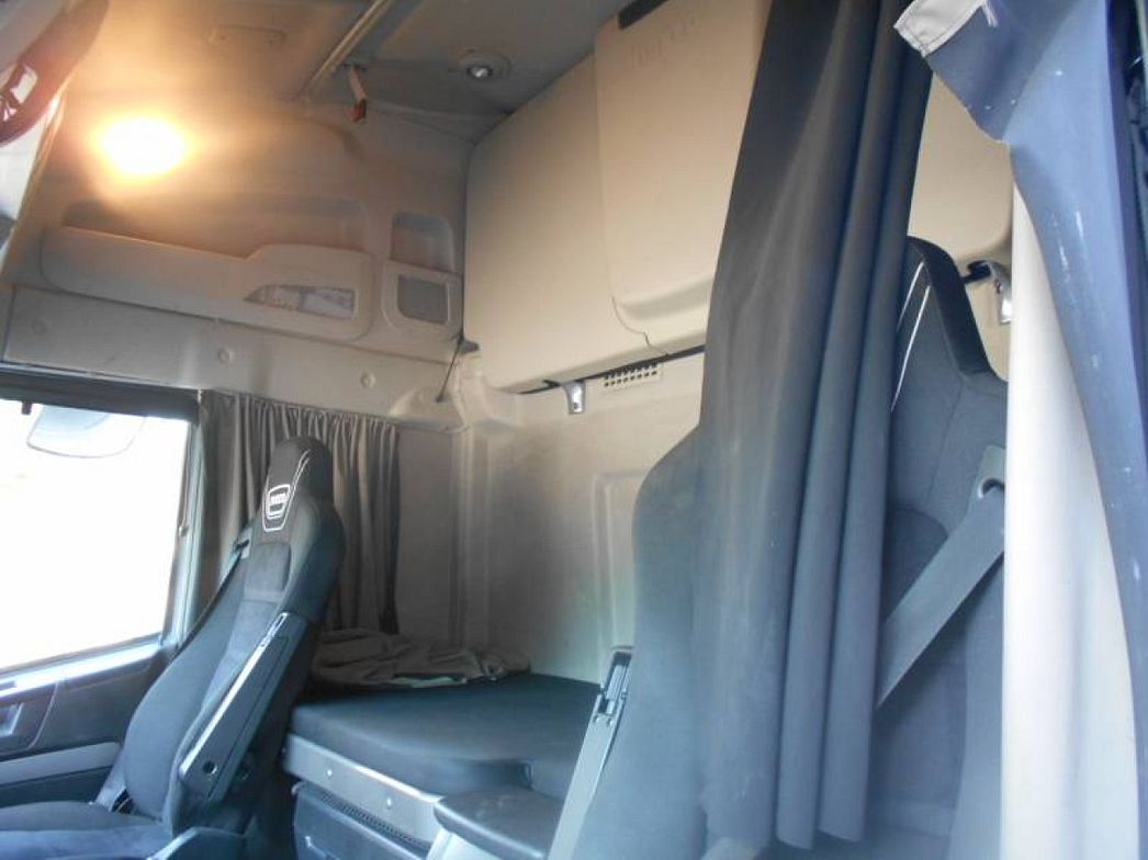 IVECO | AS440S46T/P 2LNG - TRATTORE STRADALE (CABINATO CON