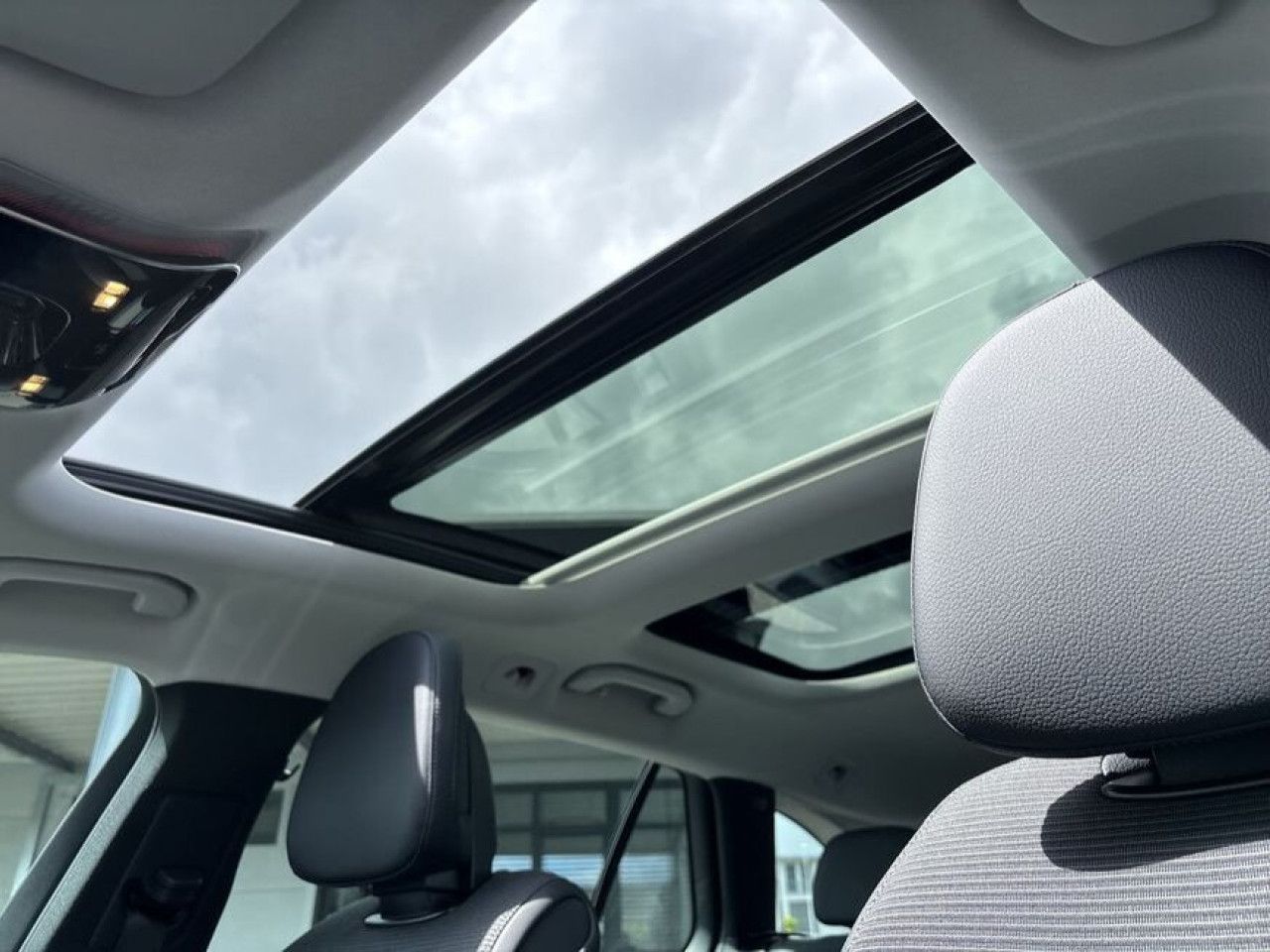 Mercedes-Benz C-Klasse – Bild 28
