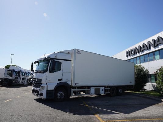 Vehicle image 3 / 15