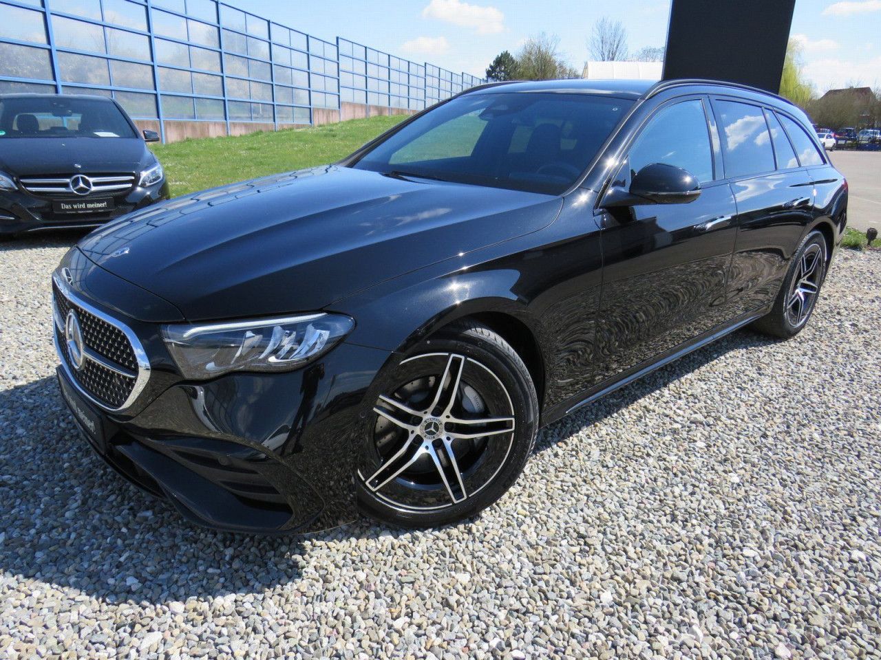 Mercedes-Benz E-Klasse – Bild 12