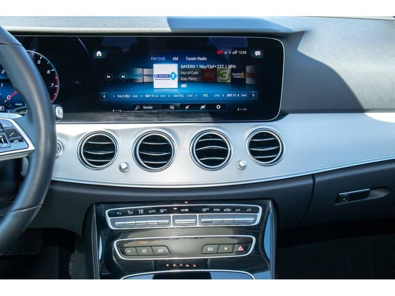 Mercedes-Benz E-Klasse – Bild 14