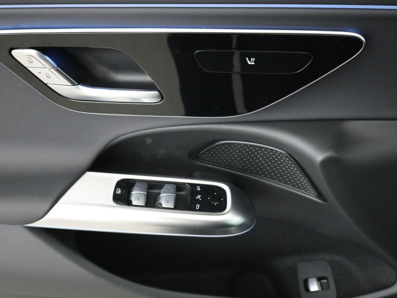 Mercedes-Benz E-Klasse – Bild 20