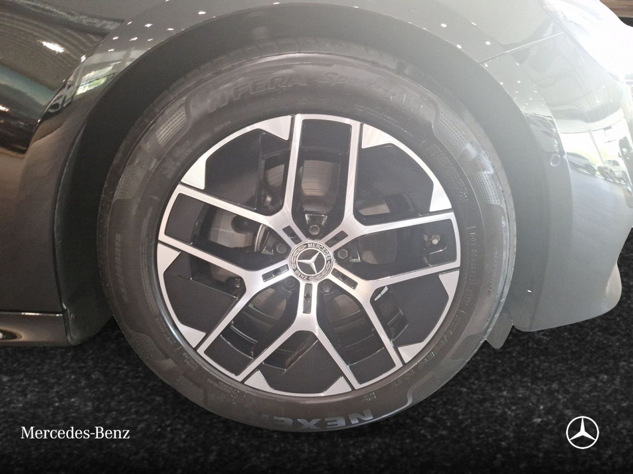 Mercedes-Benz E-Klasse – Bild 4