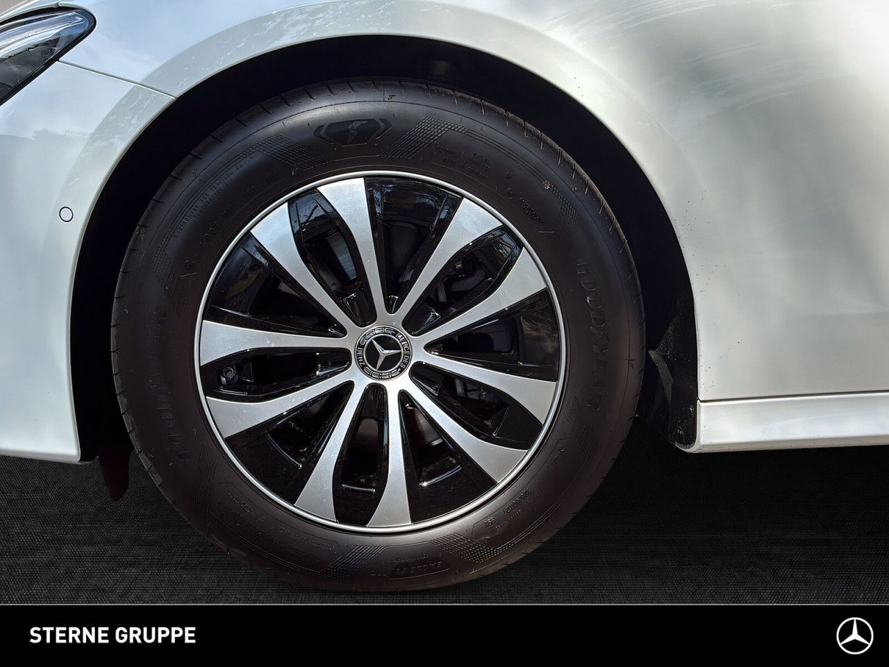 Mercedes-Benz E-Klasse – Bild 4