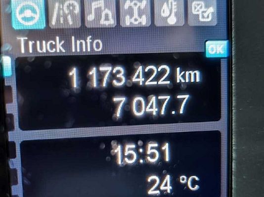 Vehicle image 9 / 10