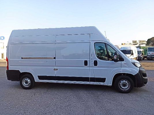 Immagine del veicolo 4 / 10