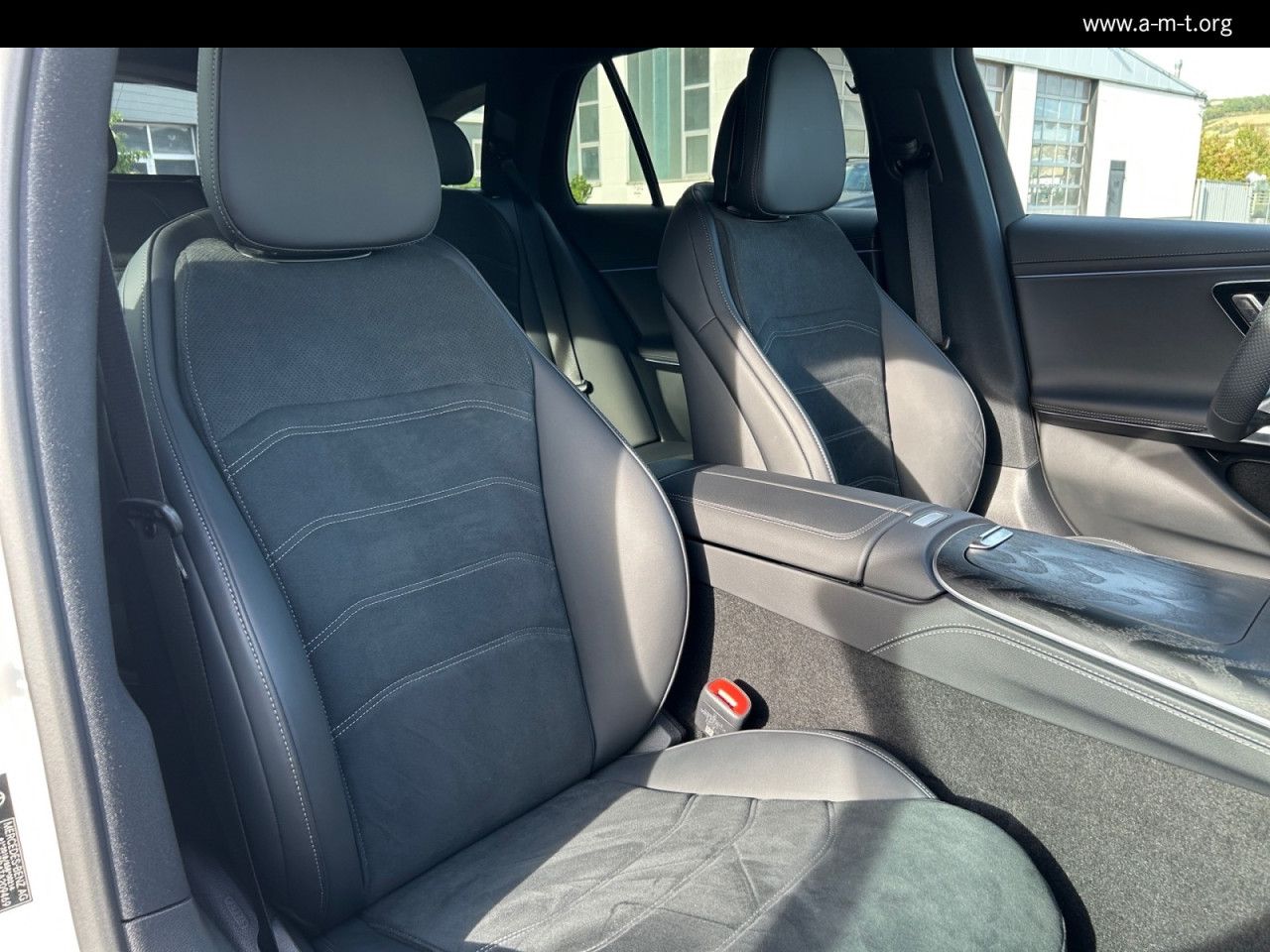 Mercedes-Benz E-Klasse – Bild 15