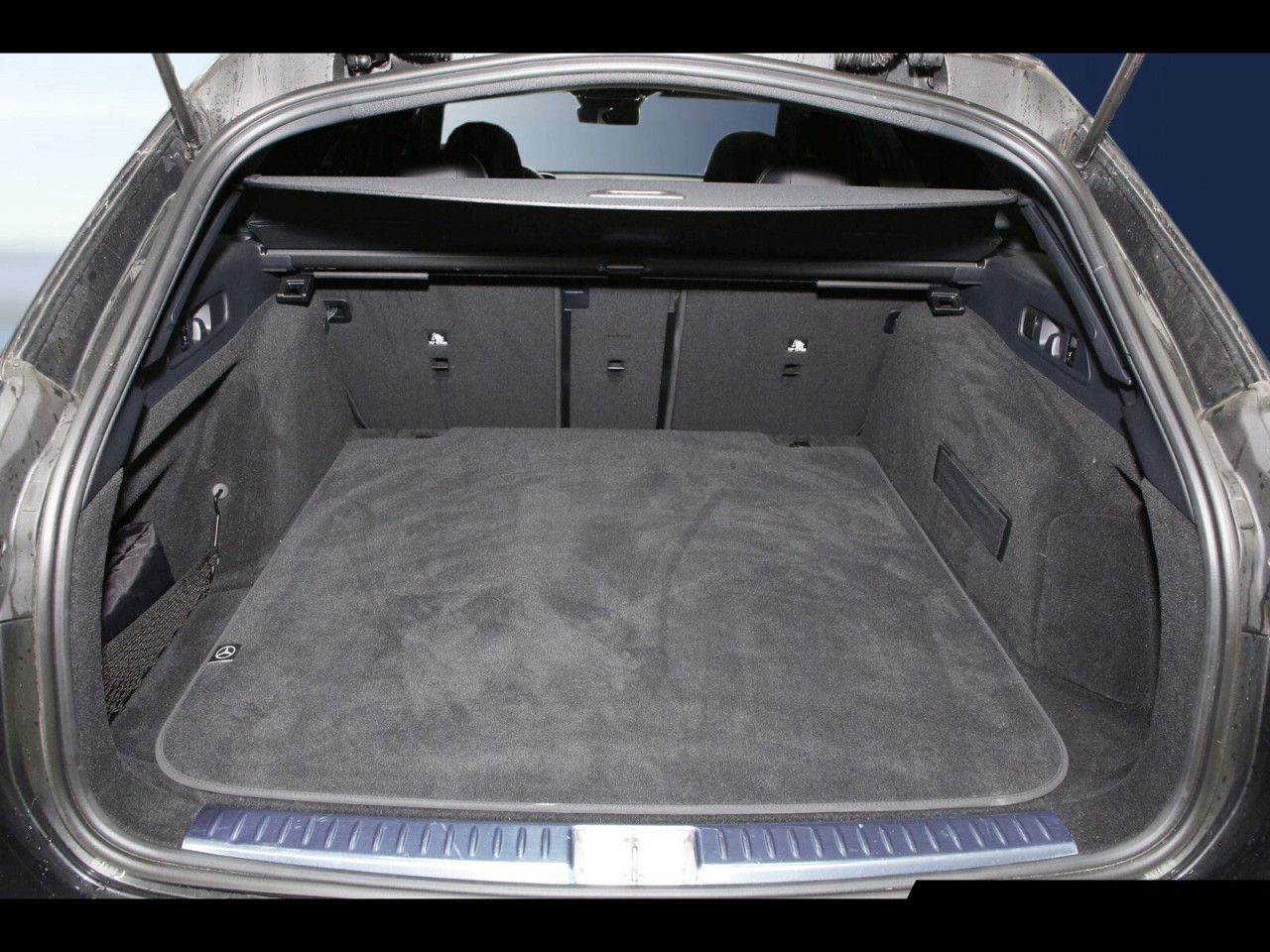 Mercedes-Benz E-Klasse – Bild 15