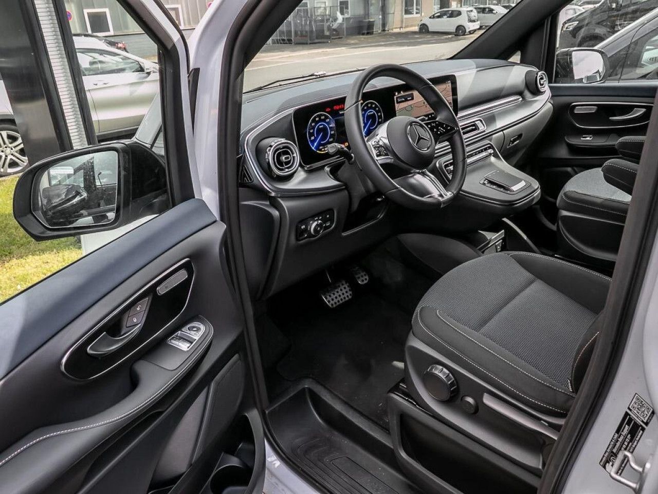 Mercedes-Benz EQV – Bild 9
