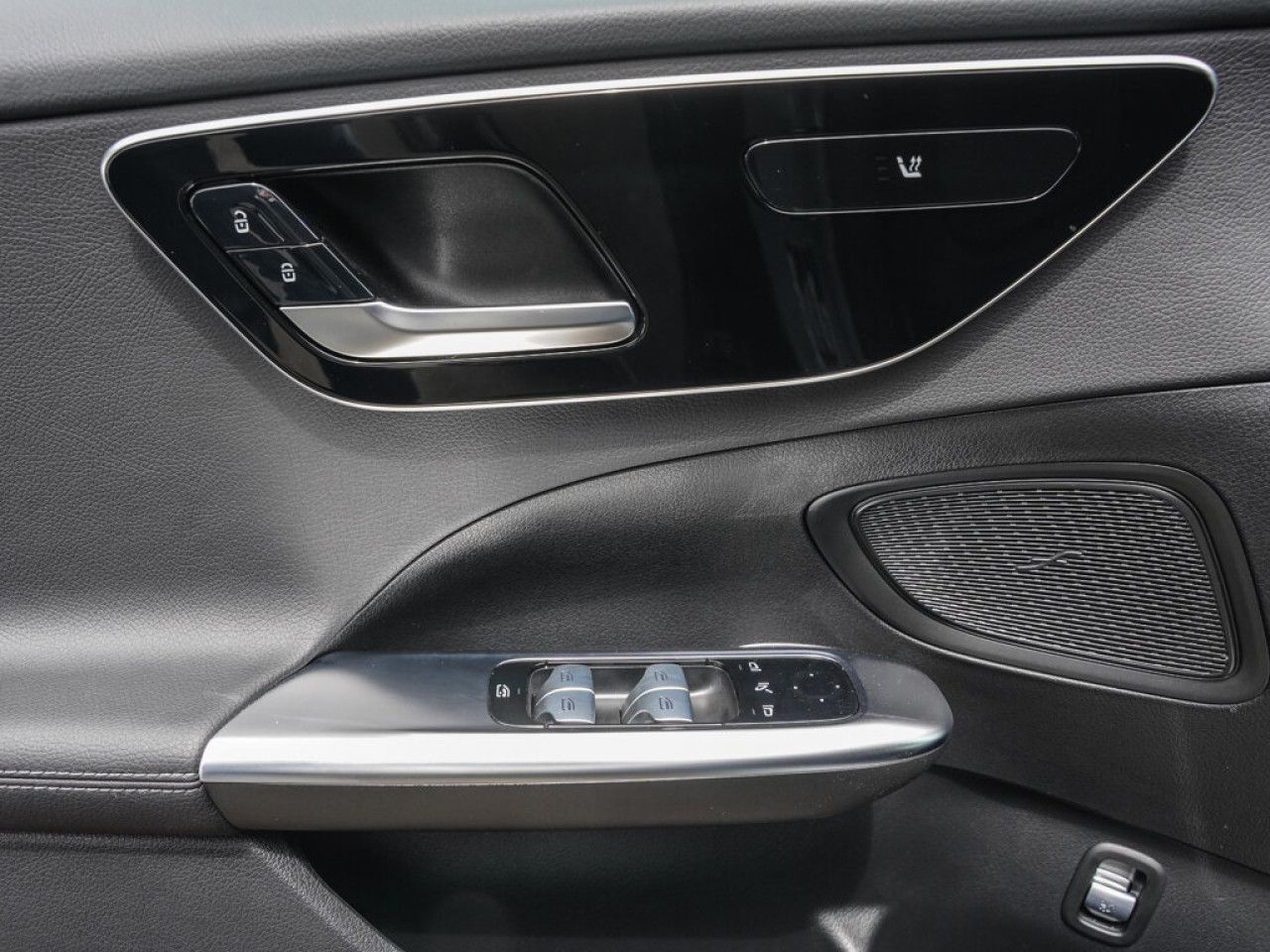 Mercedes-Benz C-Klasse – Bild 14