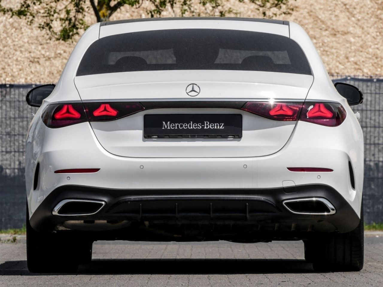 Mercedes-Benz E-Klasse – Bild 19