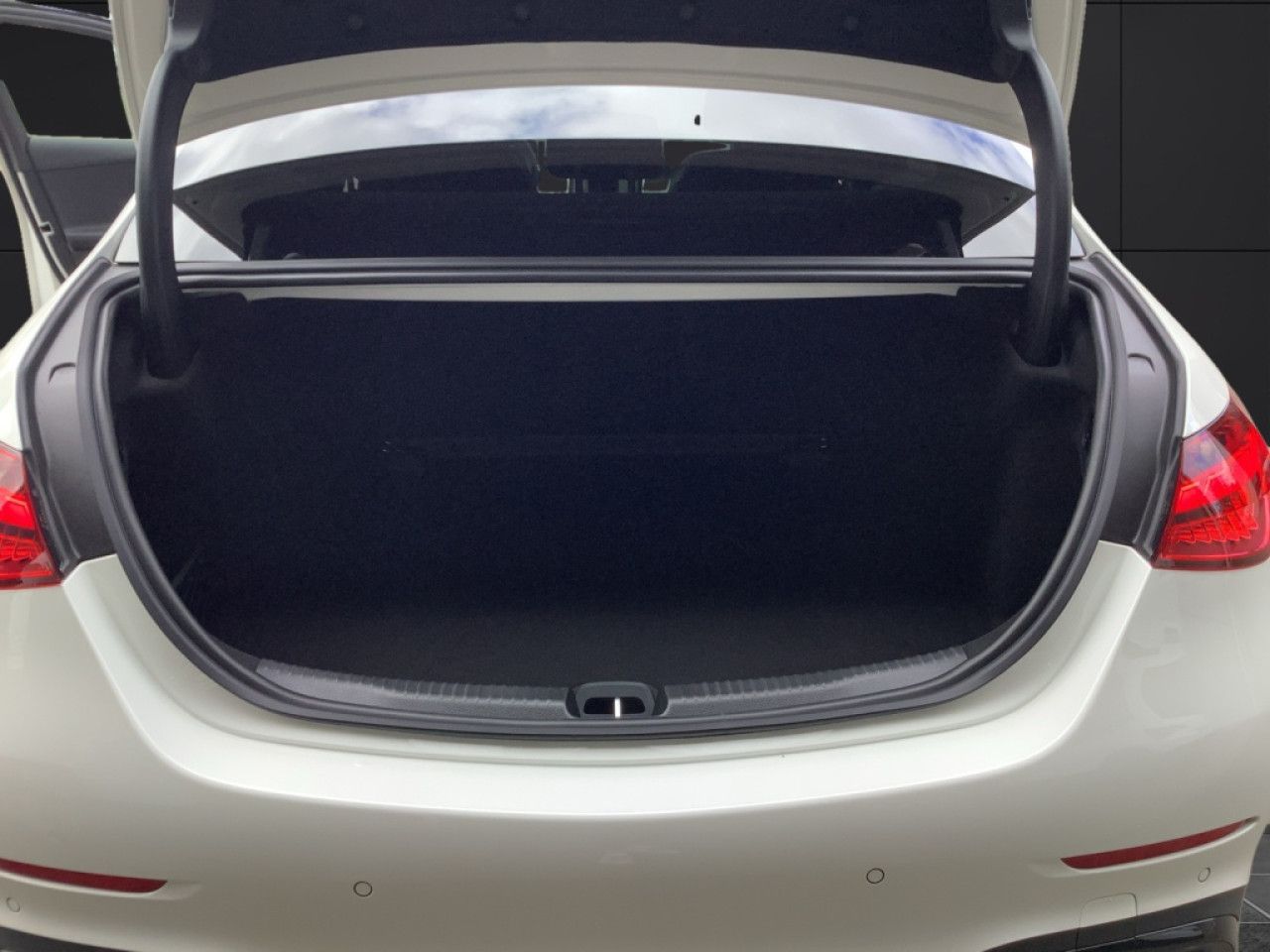 Mercedes-Benz C-Klasse – Bild 15